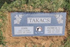 Takacs-Dark-Cloud-Grey-scaled